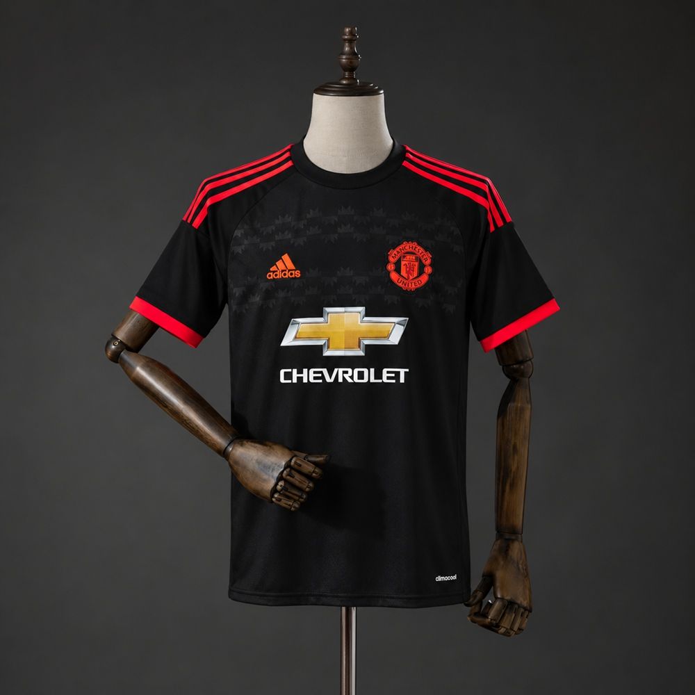 Manchester United 2015/16 Third Retro Kit