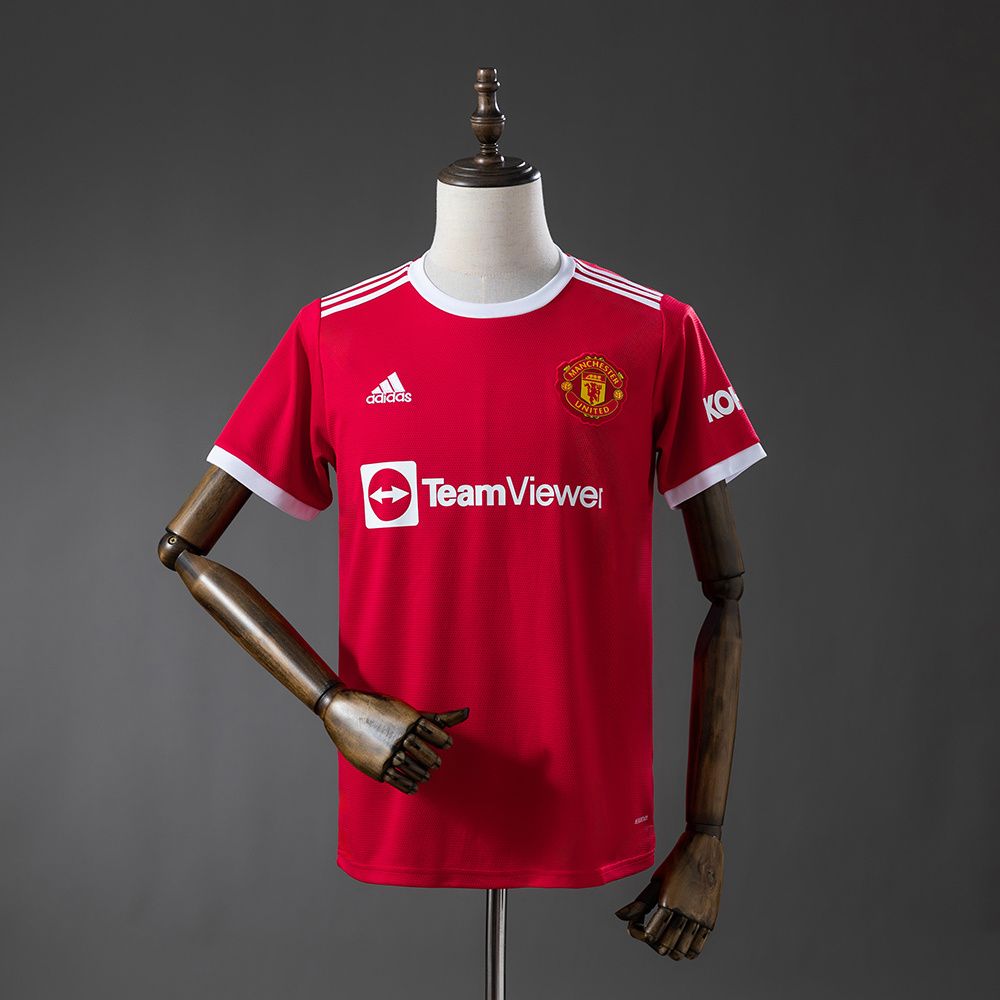 Manchester United 2021/22 Home Retro Kit