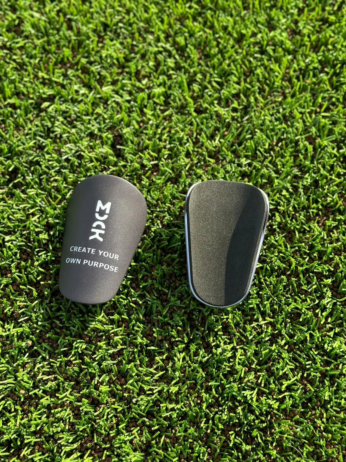 MK Black Shin pads