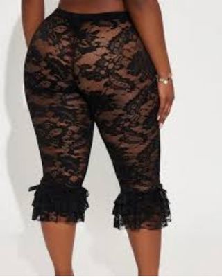 Lace Capri Leggings