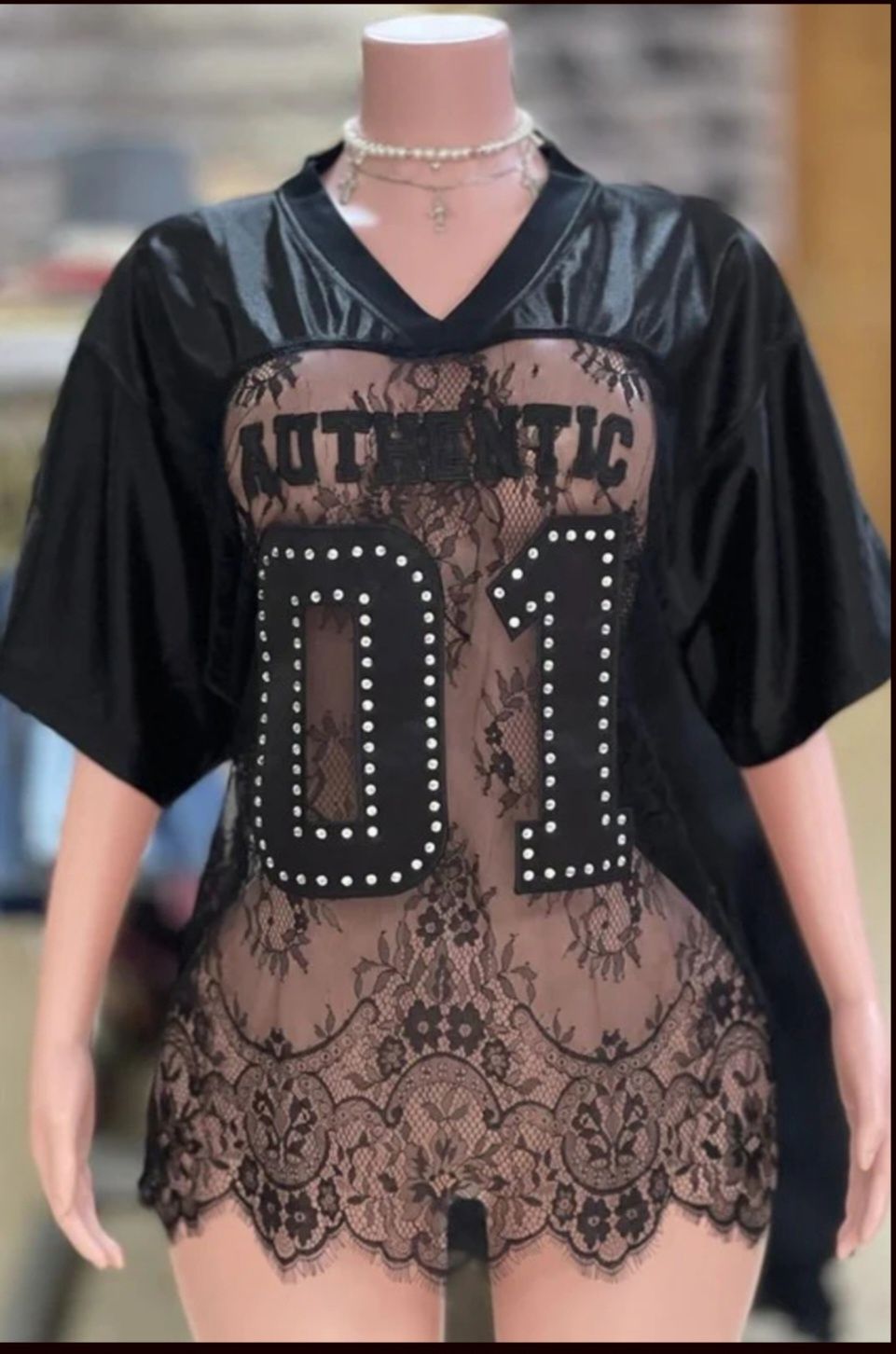 Lady In Lace, Size: Small