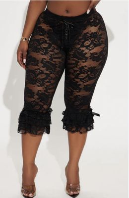 Lace Capri Leggings