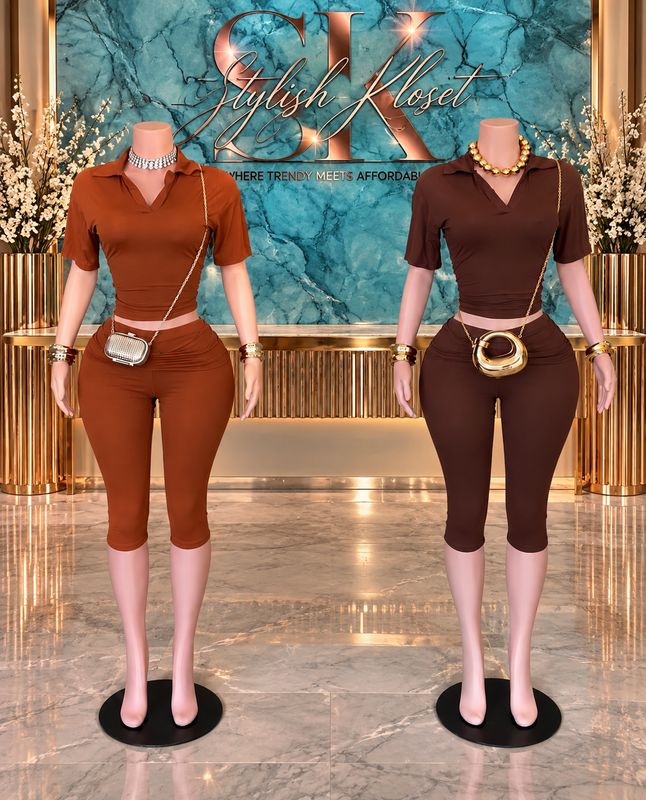 Collar Top &amp; Capri Leggings Set