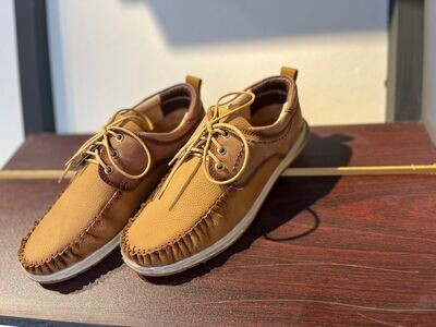 Casual shoe