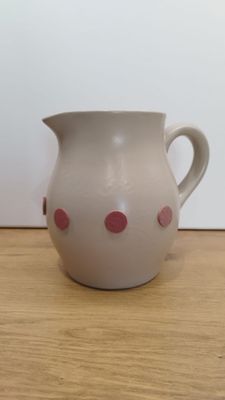Petit pichet à pois