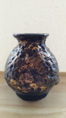 Mon Petit Vase Noir &amp; Or