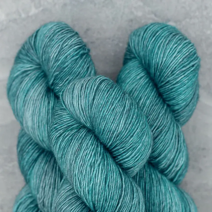 Triple Twist, Undergrowth