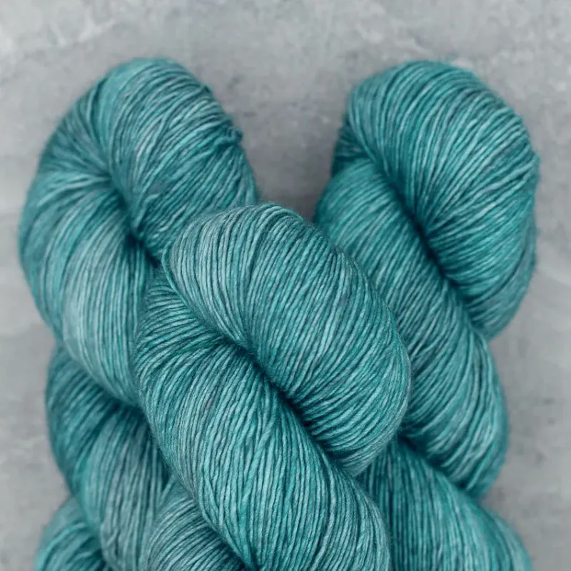 Triple Twist, Undergrowth