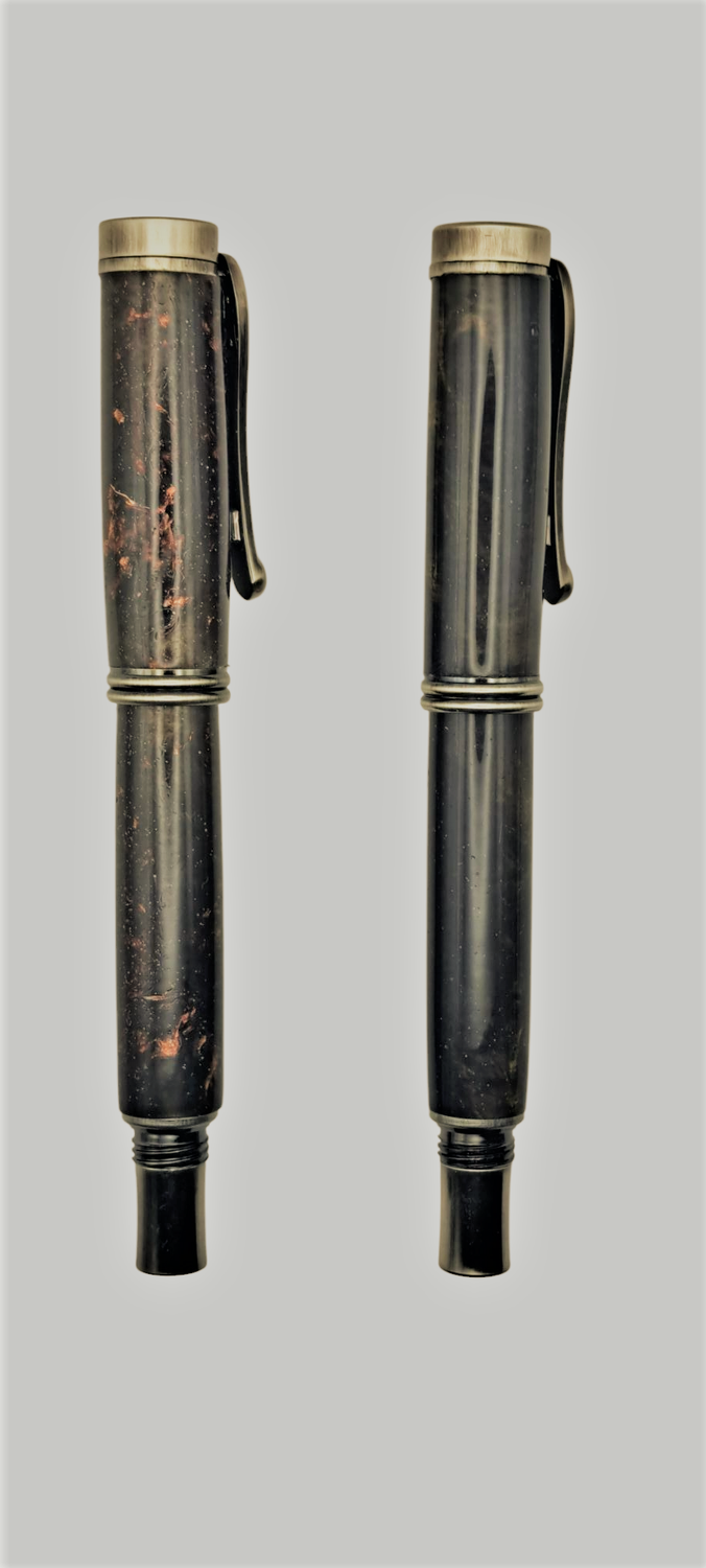 Retro Fountain and Rollerball Pen Set Retro Fountain and Rollerball Pen Set