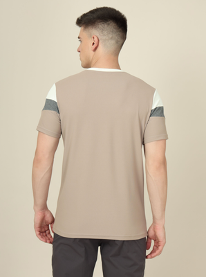 Men Colorblock Slim Fit Crew Neck T-shirt with MATPIQ