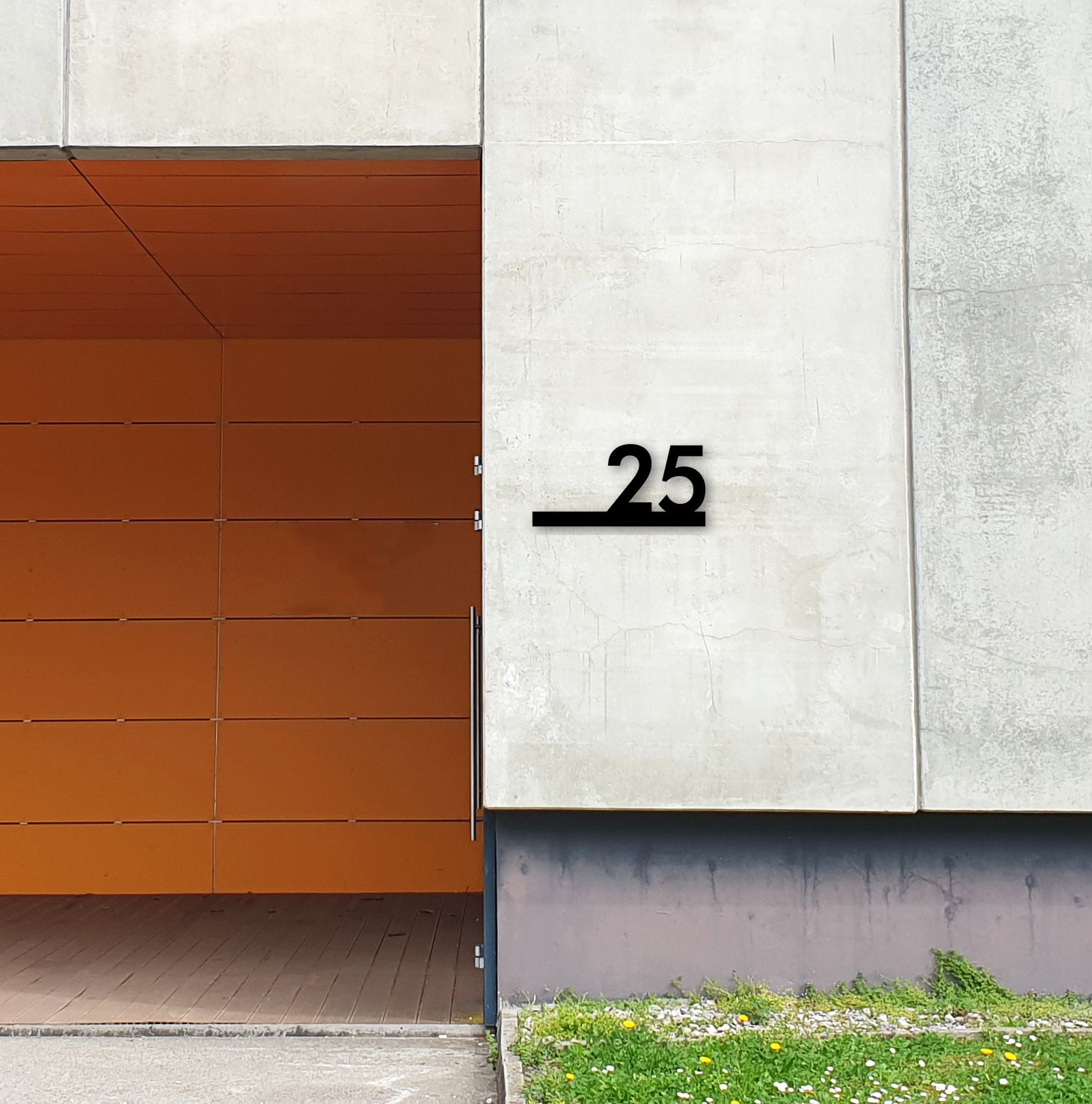 MODERN by Studio Carino - House Number Sign