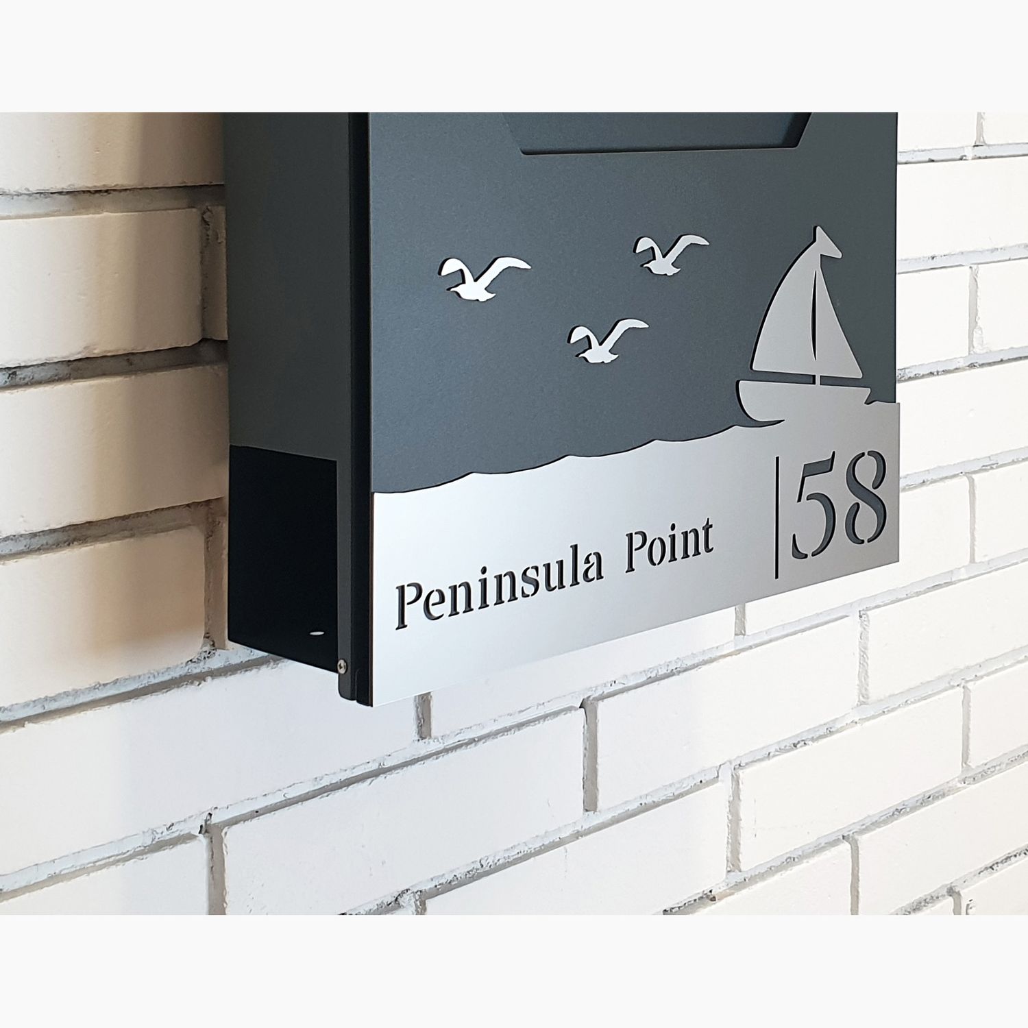 Mailbox Aurora P-04 by Studio Carino - Modern Wall-Mounted Anthracite Mailbox