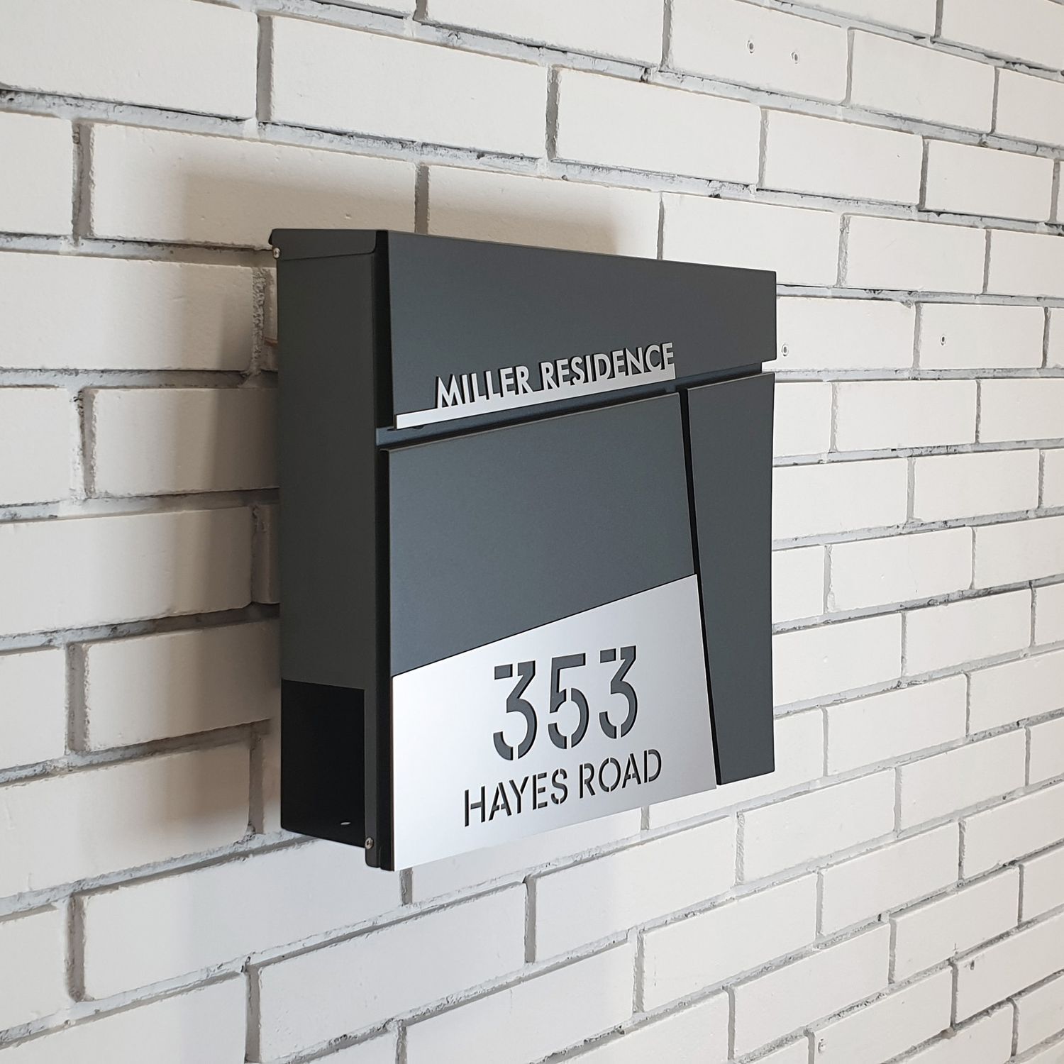 Mailbox Quadro P-01 by Studio Carino - Modern Wall-Mounted Anthracite Mailbox
