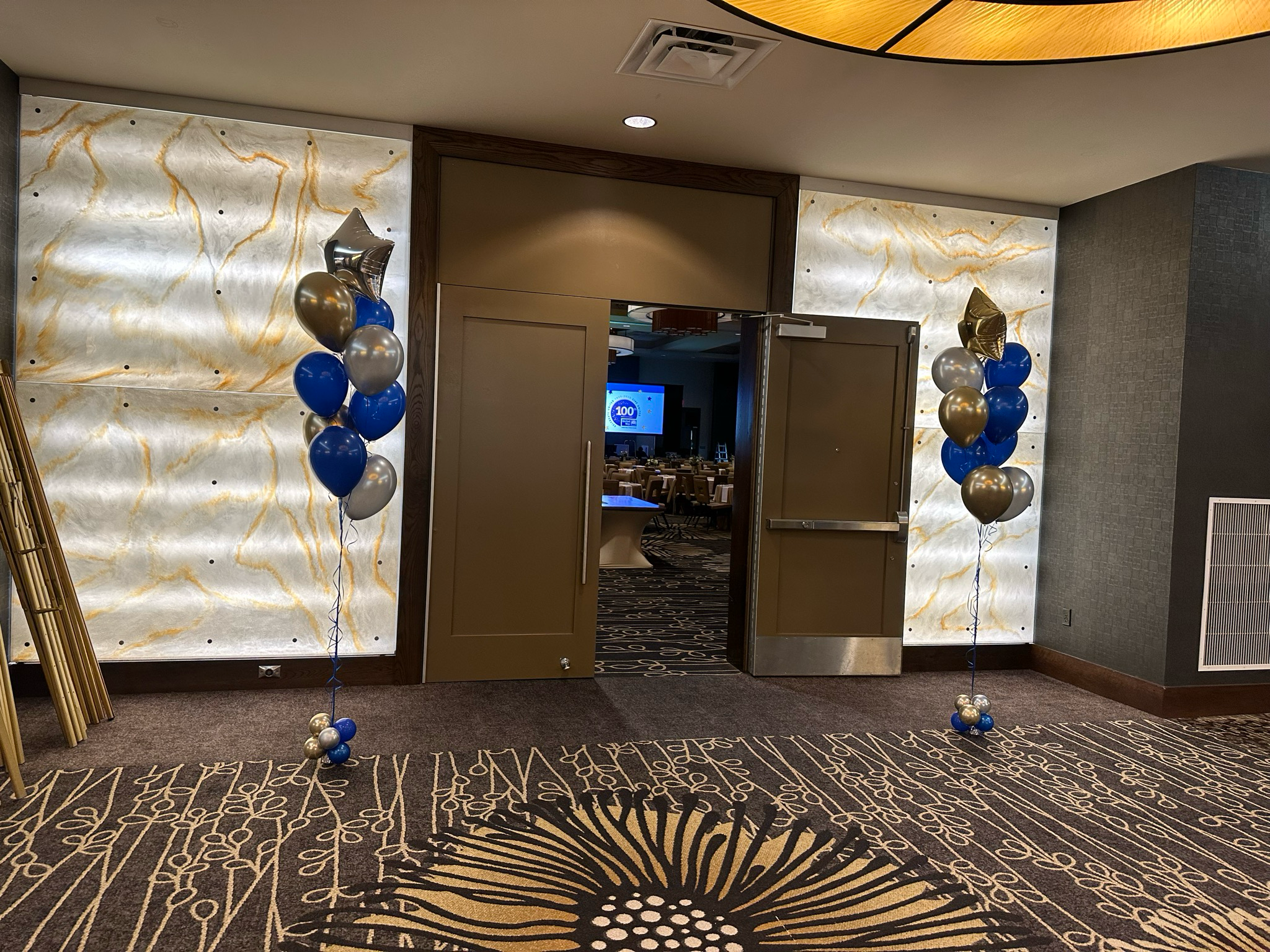 Tabletop Helium Latex Balloon Bouquet