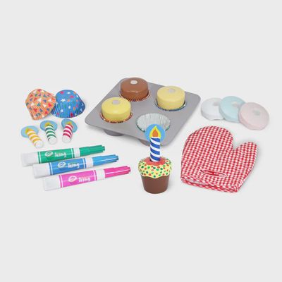Bake &amp; Decorate Wooden Cupcake Play Set