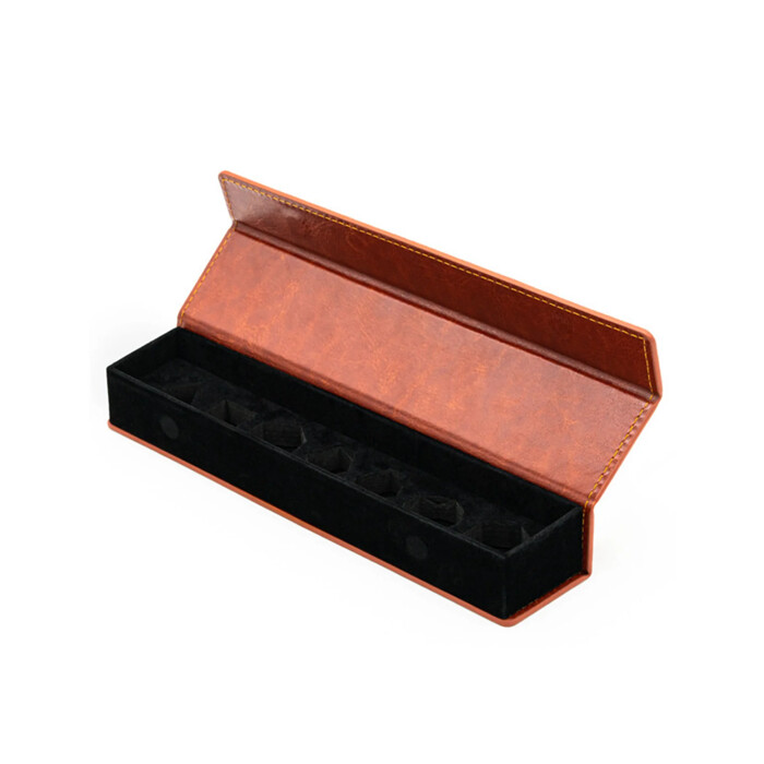 Dice Vault: Magnetic - Brown Leatherette