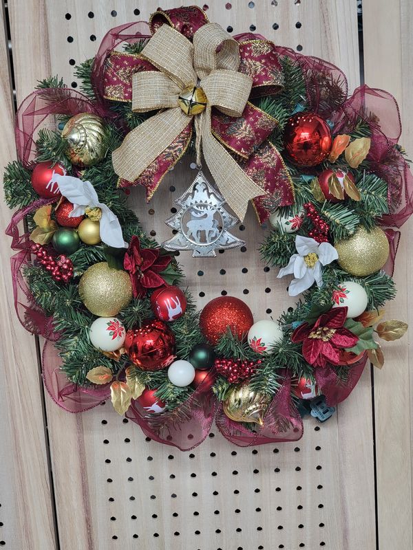 Deer Ornament Evergreen Wreath
