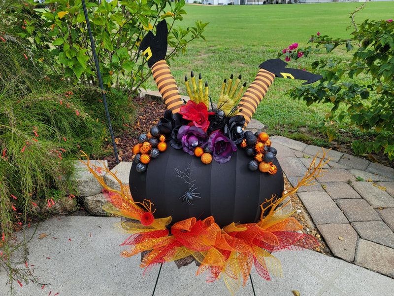 Halloween Witch Cauldron Wreath