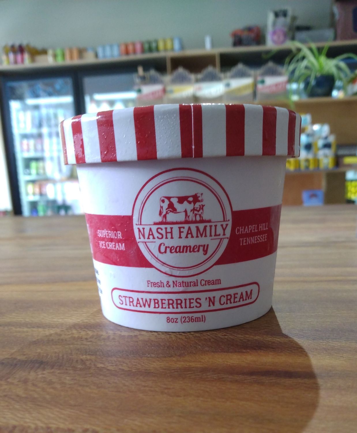 Nash Family Creamery - Strawberries &#39;N Cream Ice Cream