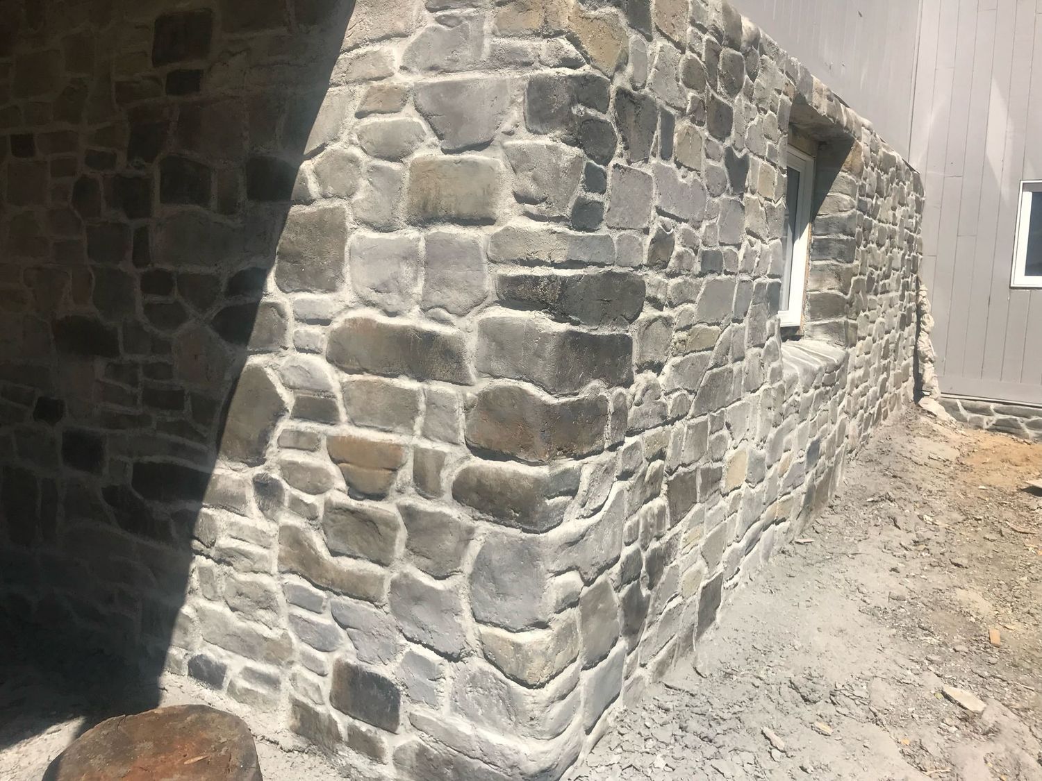 Scellage de maison en béton estampé