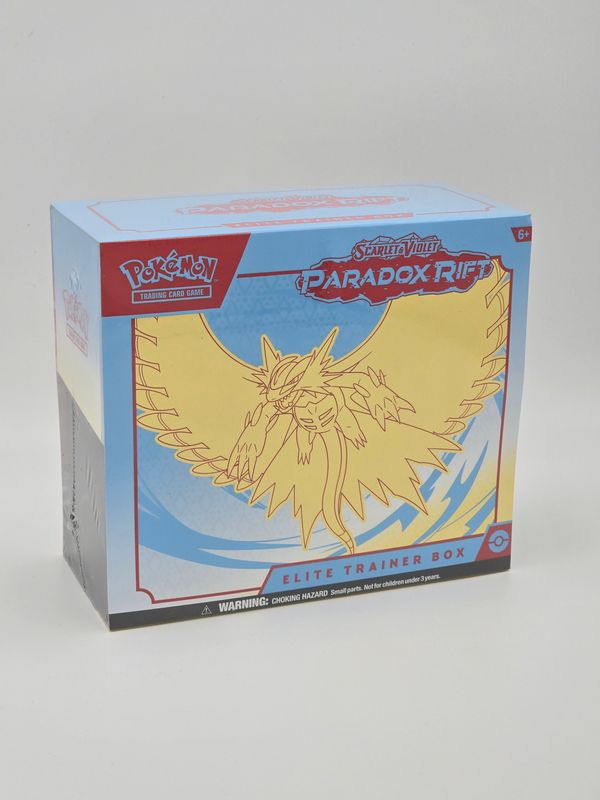 Paradox Rift Roaring Moon SV4 Elite Trainer Box - Pokemon