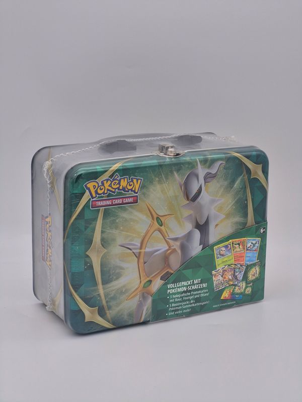 Back to School Sammelkoffer Collector Chest Frühling 2022 Arceus - Pokemon
