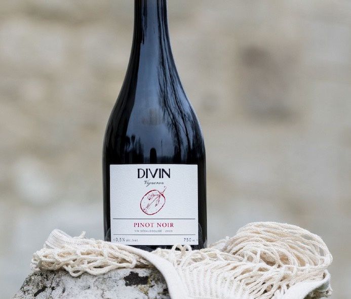 DIVIN &#39;Vigneron&#39; Pinot Noir