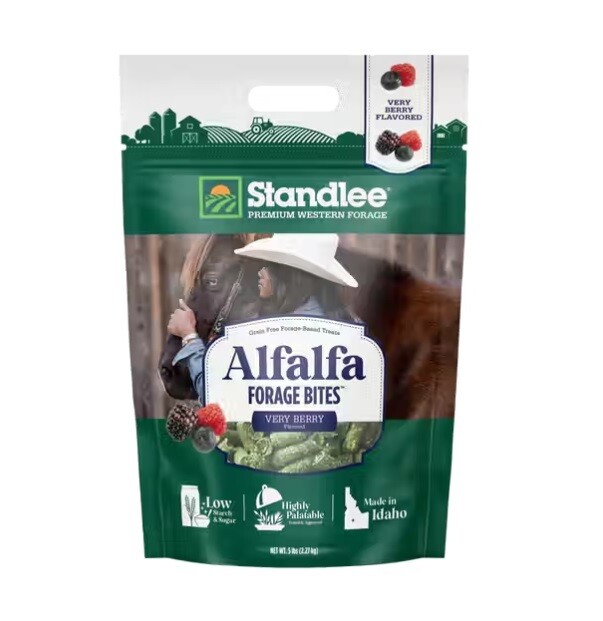 Standlee Alfalfa Forage Bites Very Berry, 5 lbs.