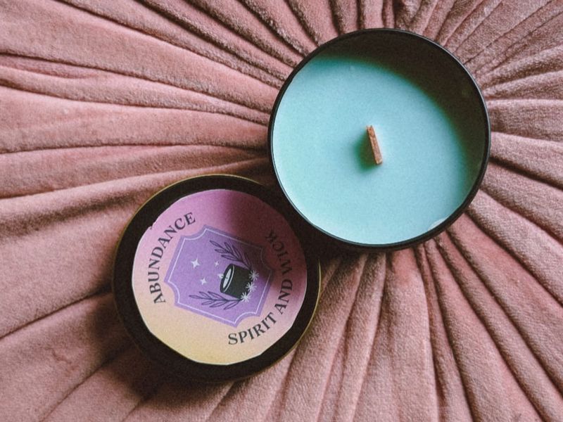 Spirit &amp; Wick Scented Candle Abundance