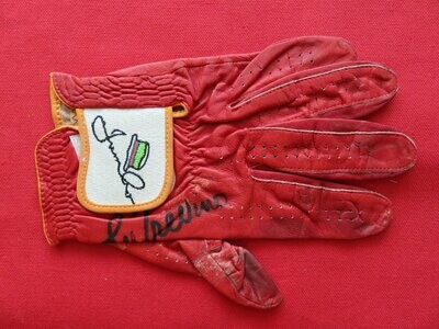Item.A.61.Lee Trevino autographed golf glove