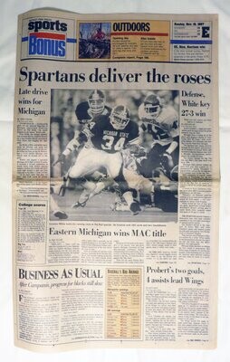 Item.S.18.Spartans deliver the roses (MSU's Rose Bowl-clinching win vs Indiana) - Detroit Free Press (Nov. 15, 1987)