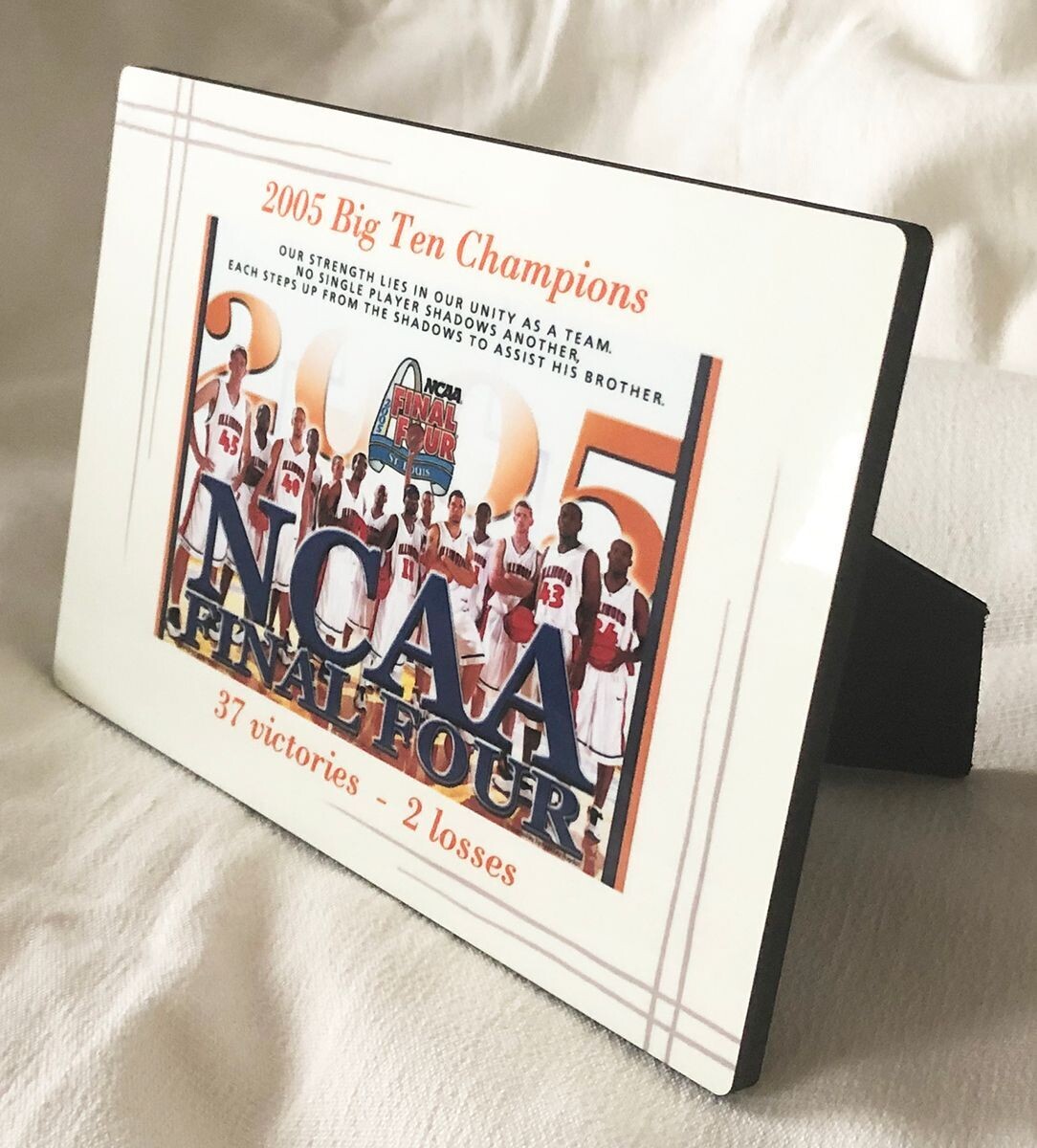 Item.X.92.5" x 7" Desktop Plaque featuring 2004-05 Illini Basketball Final Four Poster