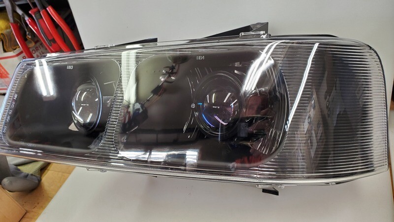 Chevrolet/GMC EXPRESS/SAVANA Projector Retrofit Headlights