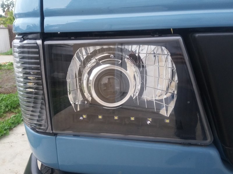Ford Econoline Advanced HID Projector Retrofit Headlight Kit