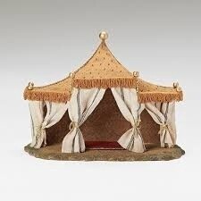KING&#39;S TENT W/RUG