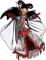 THE QUEEN OF HALLOWEEN SMALL