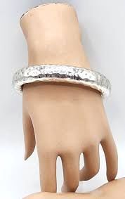 BANGLE HAMMERED AVERAGE