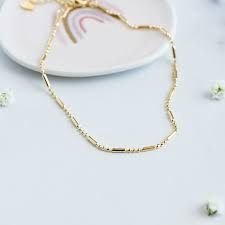 NYDIA STRAND GOLD WHITE CRYSTAL NECKLACE