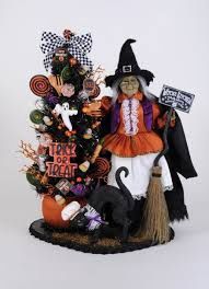 LIGHTED TRICKS OR TREATS KITCHEN WITCH