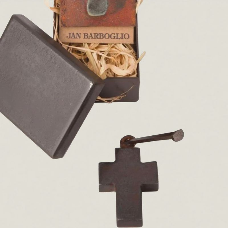 HOUSEBLESSING CROSS