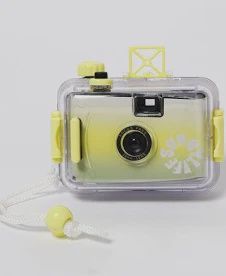 UNDERWATER CAMERA