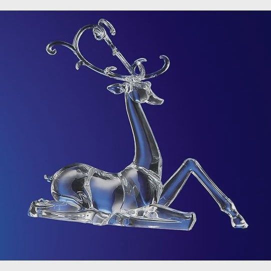 LARGE SITTING DEER