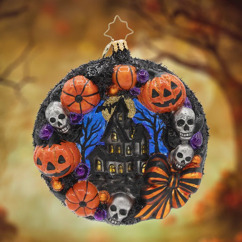 WICKED WELCOME WREATH