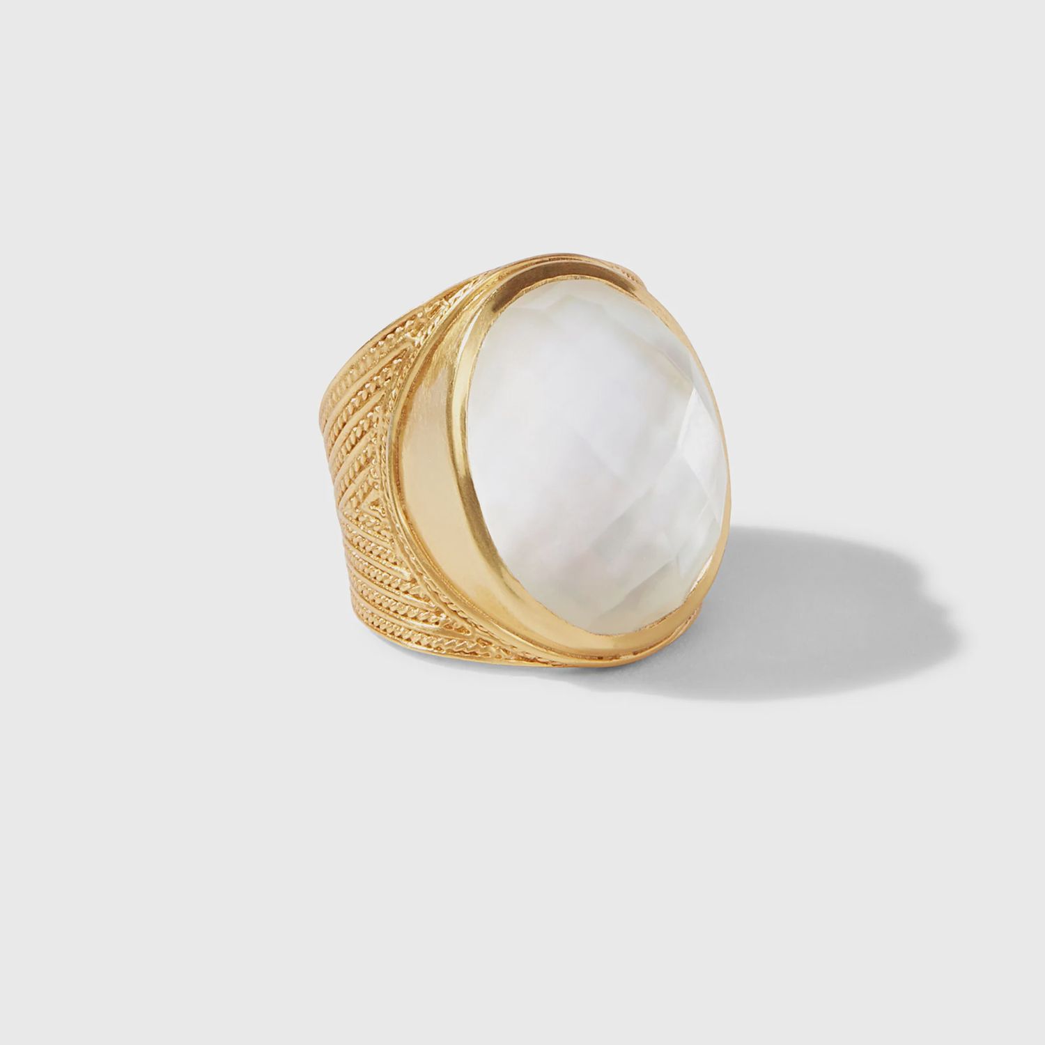 VERONA STATEMENT RING GOLD IRIDESCENT CLEAR CRYSTAL 7