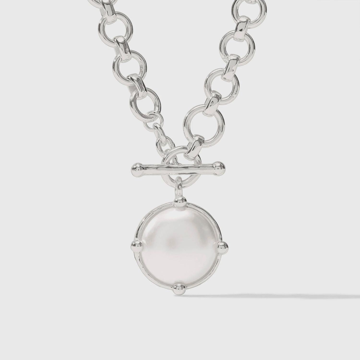 HONEYBEE SILVER DEMI NECKLACE PEARL