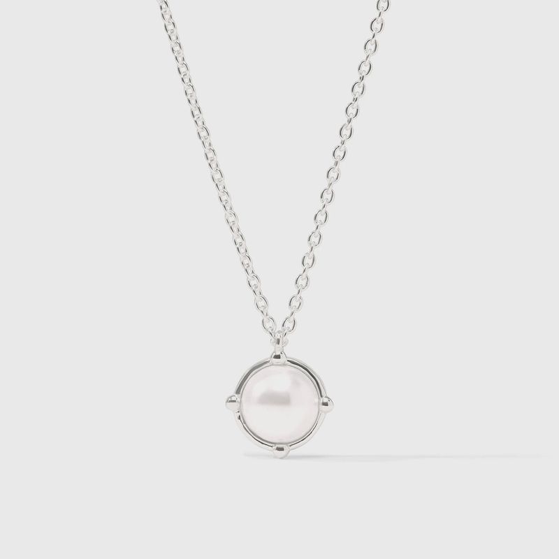 HONEYBEE SILVER SOLITAIRE NECKLACE PEARL
