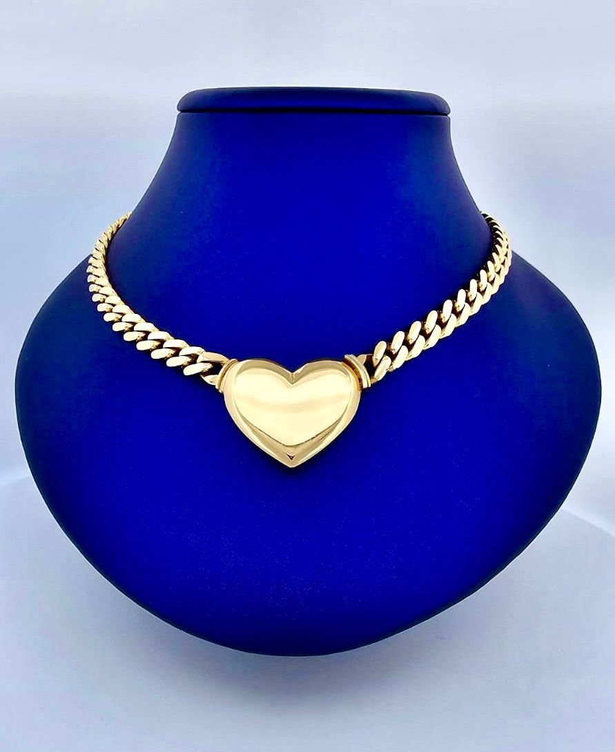 Gargantilla de mujer 10k
Dimensiones 18" x 7mm
Peso 17.1g
GA100010803