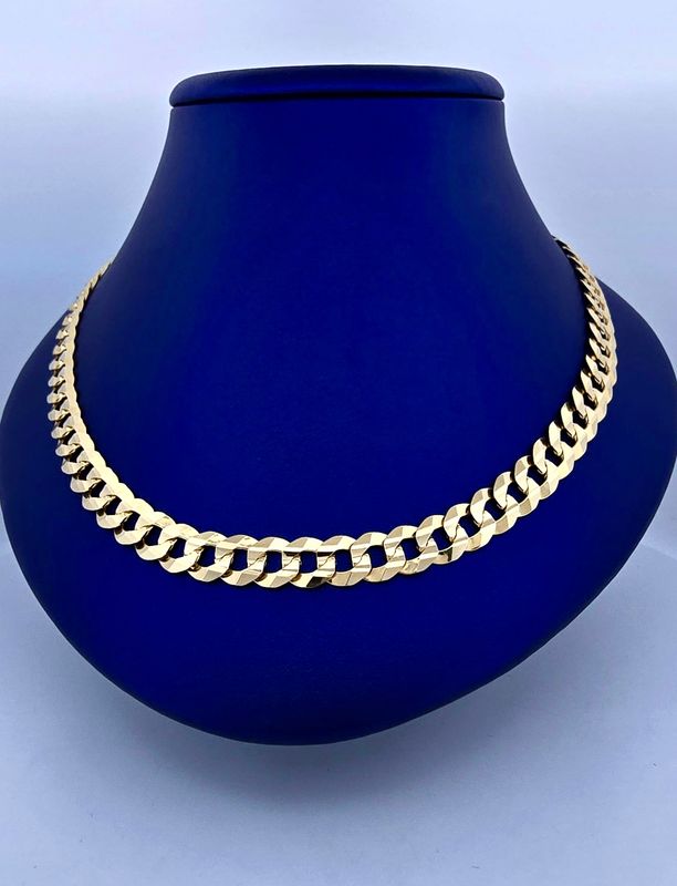 Cadena Corte Filo 10k  Dimensiones 24" x 8.5mm Peso 37.80g DO1016213