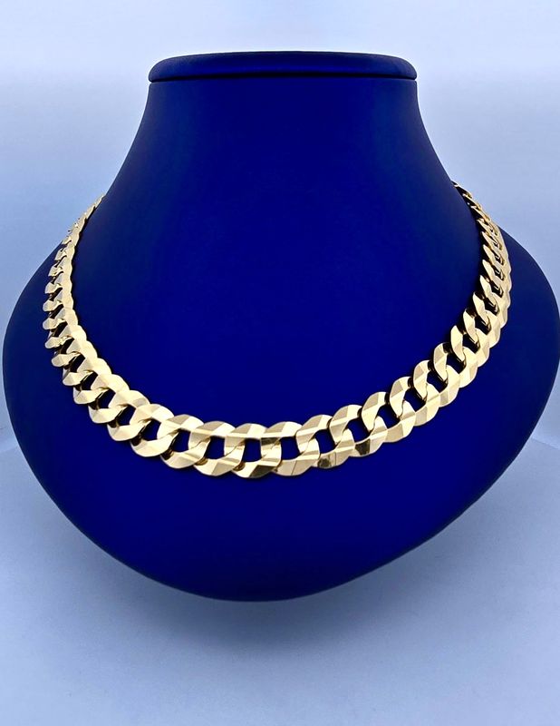 Cadena Corte Filo 10k  Dimensiones 24" x 11mm Peso 59.90g DO10006903