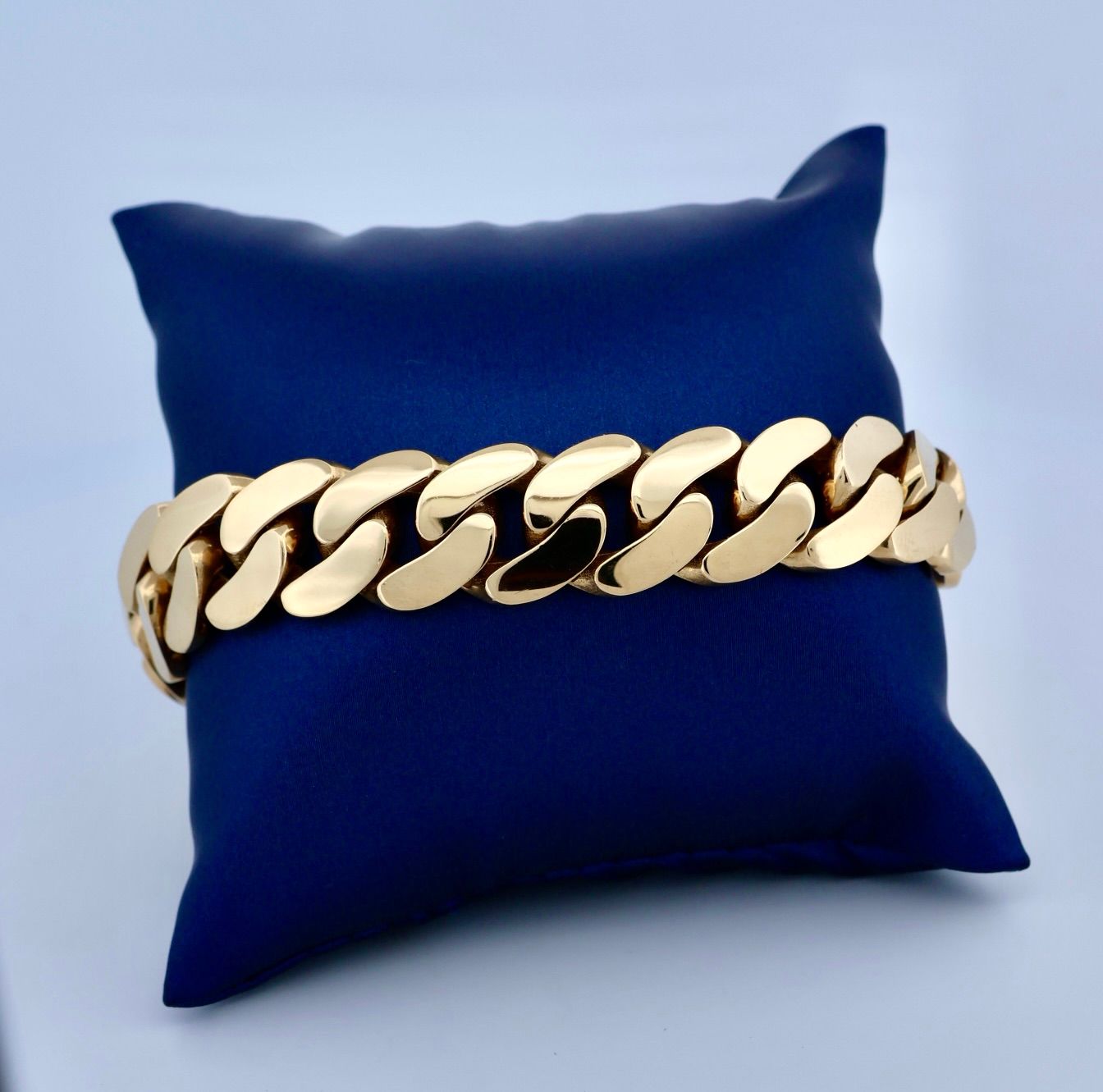Brazalete Monaco Romani 10k Size 8.5" x 14mm Peso 28.2g HO10008367